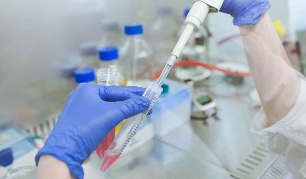 Нарколог на дом у метро Александровский сад вывод из запоя, снятие ломки, кодирование